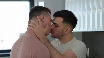 Gay man gets fucked