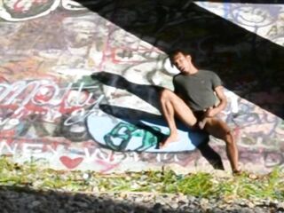 Real Ole City Road Close Up Discharged in Public