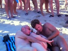Amateur women fuck guy in amateur group sex porn