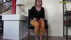 red august pissing her pants at job interview