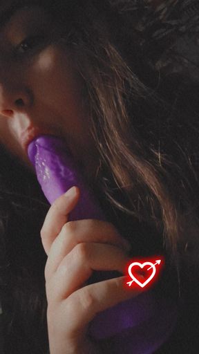 I suck my dildo in BBW