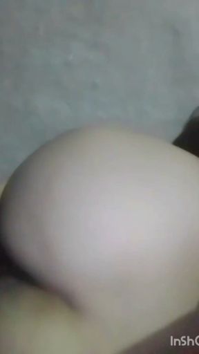 Hot sexy girl masturbated watching sexy videos alone   Clip 1