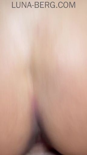 Naive MILF on Vacation Falls for Fake Photoshoot: Sucks Big Dick and Gets Creampie in Pussy!. Full video   Clip 2