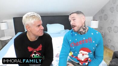 Card Games Turns Ino Taboo Anal Creampie Threesome For Squirt Machine Maddy Black On Christmas Eve - Immoral Family 4k