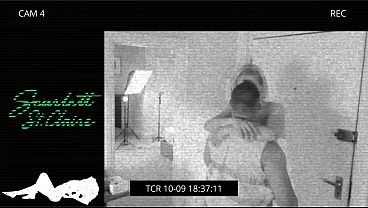 Scarlett cheats on boyfriend with tradie