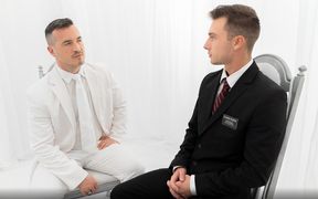 Aprrentice Christopher White grooming session
