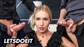 ”Angelika Grays Double Cock Ass Fucking - HER LIMIT”