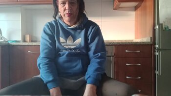 Viktorialapija's Slow Tease: Small Tits in Sensual POV Massage