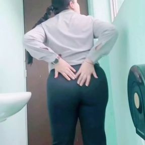 MEXICAN SECRETARY BIG BUTT BIG BUTT BIG ASS LATINA WITH HUGE BUTT TAKES OFF ALL HER CLOTHES AND OPENS HER ANUS AND TOUCHES HER VAGINA