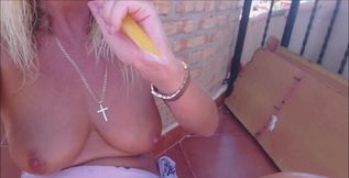 In this selfshot vid, i fingerfuck and use an ice lolly to masturbate my pussy and play on my tits outside sitting by the public