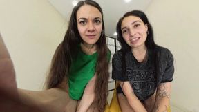 Yasmin & Ruth - tall brunettes with big bare feet VR 360 Full HD