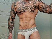 Jakipz Flexes & Shows Off Huge Cock In Underwear