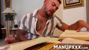 Killion Knox catches Ray Boogie jerking and helps him cum in his mouth