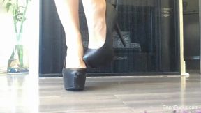 Capri shows off her sexy feet &amp; tries on some heels