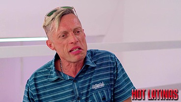 Trading the pussy to get rid of debts and commitment! I'll do this all the time, only with the naughtiest