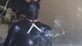 Smoking gimp smoking 2 cigd