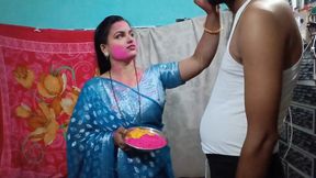 If Desi Bhabhi's Husband Did Not Come Home in Holi, Then Holi Was Celebrated with Brother-in-law