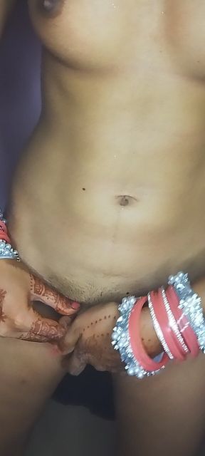 Desi Indian Girl First Time Masturbation