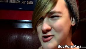 Horny Montreal roommates Skyler and Roscoe get freak on