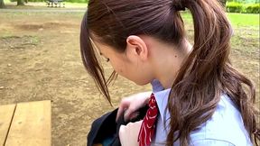 ハメ撮り　優等生スレンダーJK18歳。スレンダー美脚。バック、騎乗位、正常位の様々な体位でSEX。部活帰りにおじさん彼氏とゴム無しセックス 気持ち良すぎて膣出し懇願。