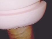 Fleshlight tryout cut in half ´cuz I want my cum to be seen!