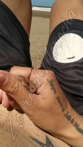 We went again to the public beach Argentina and it came out golden rain and straw people passing by