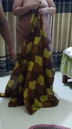 Nagna Moti Gand Aur Badi Dudh Vali Desi Sass Damad ko sat Kya Kand?   Clip 2