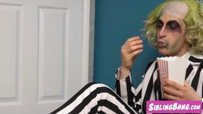 Handsome Elias Cash plays tits before drilling the gorgeous pussies of Anna Starr and Nikki Slick