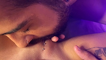 Chupou minha bucetinha gostoso até esguichar - Squirt completo