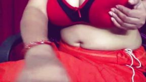 Desi Bhabhi Bathing and Nude Video