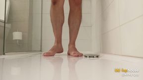 Pee with My Dirty Feet and Dirty Ass!