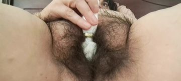 Milf slut having a nice orgasm