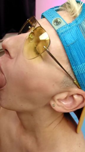 Blowjob with facial cumshot