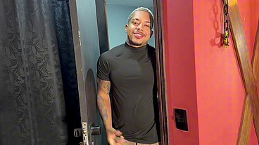 Bbw gostosa leva o amiguinho do filho para conhecer o hotel e e pega de surpresa que ele deu uma coça de pau nela