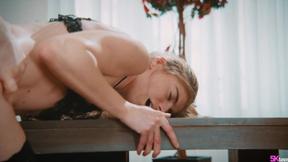 Skinny Euro Cumslut Works For A Facial