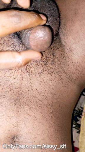Handfree Masturbating and Cuming Orgams
