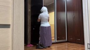 Stepmom's Tempting Request: A Mature Encounter You Can't Resist!