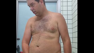 All naked in a pubblic Bathroom