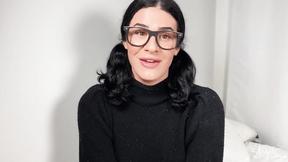 ”TRANNY ANGELS Bombshell tgirl jerking off with booty plug”