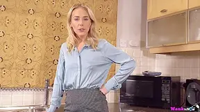 Aston Wilde - Finger Fuck - Sexy Videos