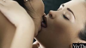 ”Lesbian licks her Girlfriend snatch before sitting on her face”