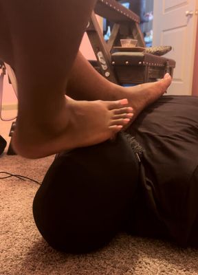 Foot worship with sub