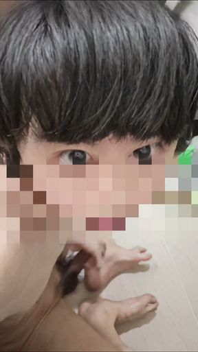 Cute Guy Masturbates with a Mosaic Face After Ejaculation, His Expression Super Cute and White Fluid Ejaculated