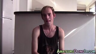 Amateurish boy solo cumshot