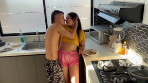 I HELP MY STEPSISTER FIX THE CLOTHES AND WE FUCK.
