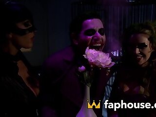 Joker's Threesome with Catwoman and Her Sultry Sidekick - a Fucking Fantasy Come True!