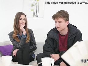 HUNT4K. Les problèmes financiers sont résolus grâce à une fille intelligente et sexy