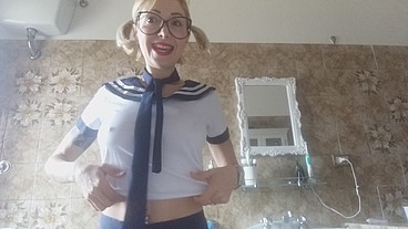 sexy tese ya and pee