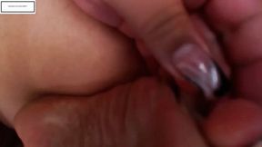 Sofii_hott itches dry feet and lets you inspect feet