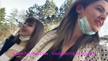 Avec un inconnu dans un parc